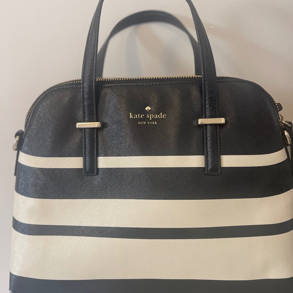 Black and white Kate spade bag
